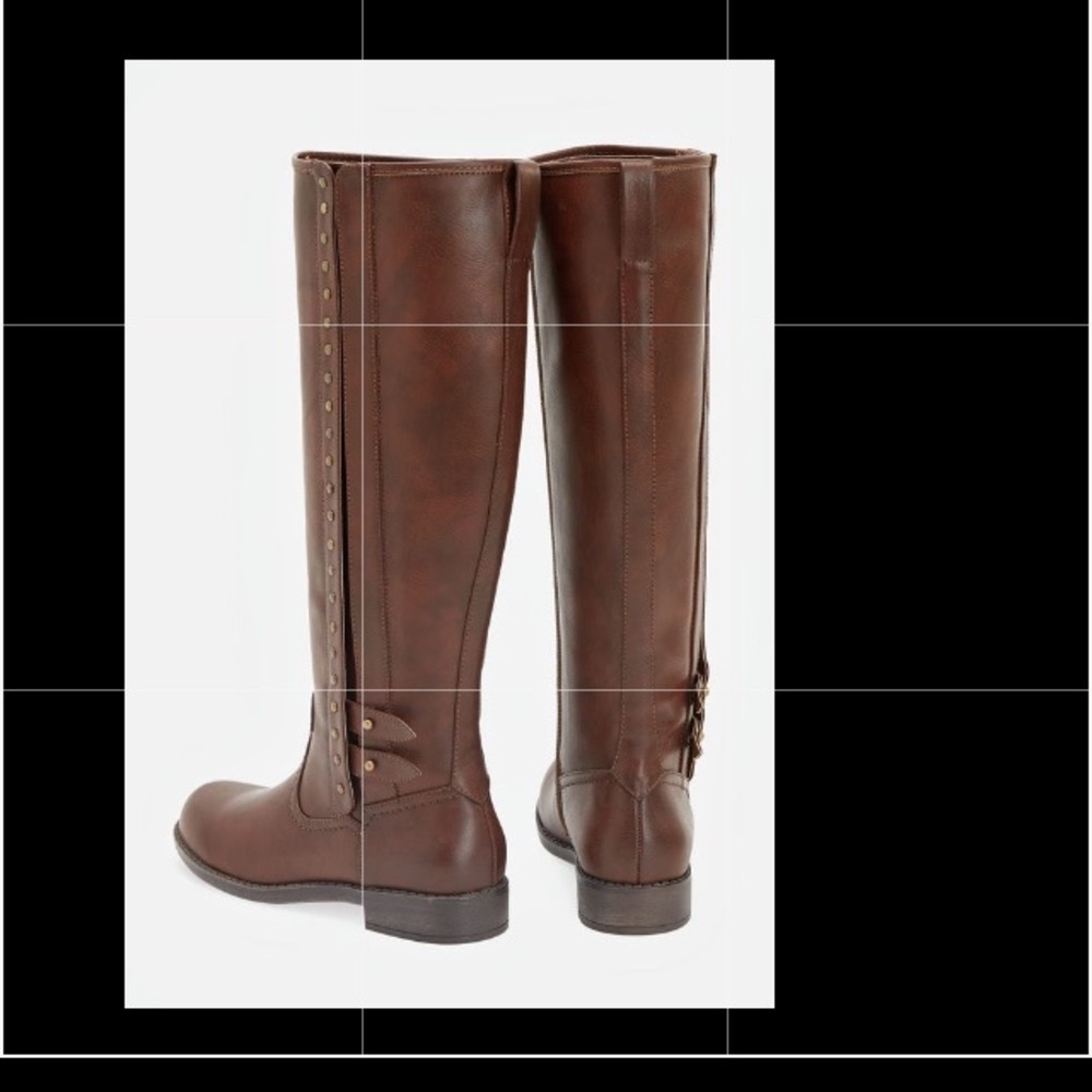 NEW Flat Boot Size 7